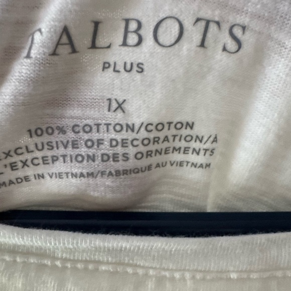 Talbots White Cotton Top 
TALBOTS Shirt, Size 1X PLUS White Cat Embroidered - Picture 3 of 4